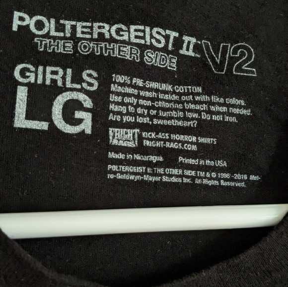 📺 Poltergeist II T-shirt 📺 - Picture 3 of 3